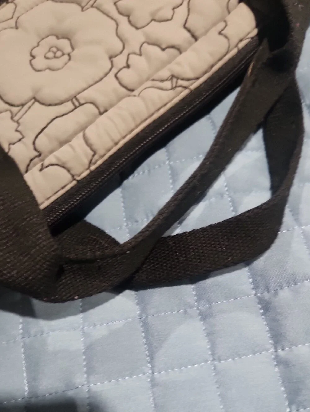 Thirty-one Gray Floral Quilted Laptop Tote